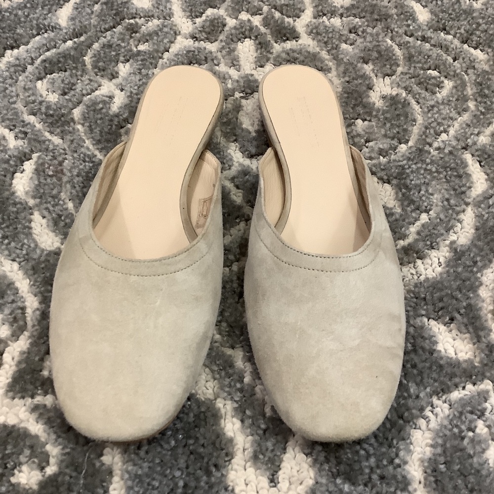 Everlane day mules